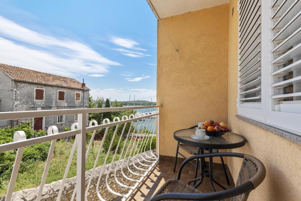 Apartments Tara, Sibenik - Mandalina Экстерьер фото